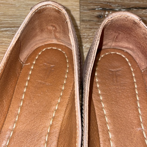 Frye flats - Picture 5 of 7
